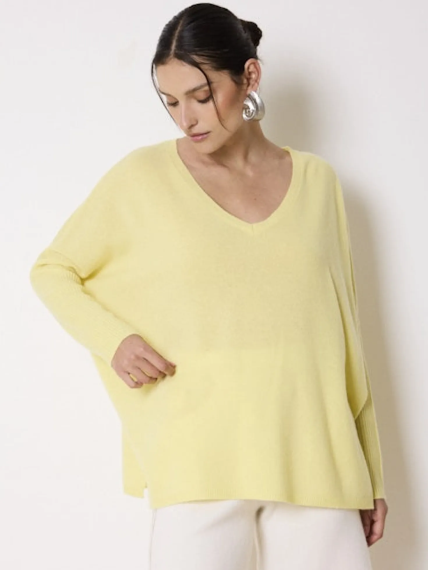 Faustine Fade Yellow Cashmere V Neck