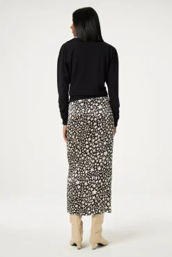 Molly Black Scrunch Pullover