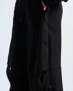 Outgoing Parachute Pants Black Tech Matte Satin